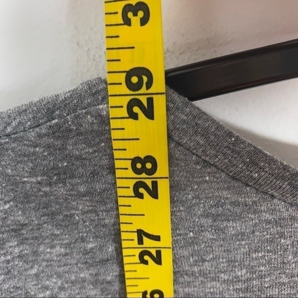 Indianapolis Colts T-shirt NWT Medium Gray Women’s V-neck - Picture 7 of 8